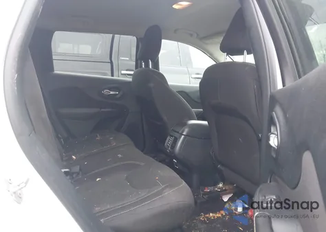 2016 Jeep Cherokee Latitude из США, поврежденный, VIN 1C4PJMCB9GW211494